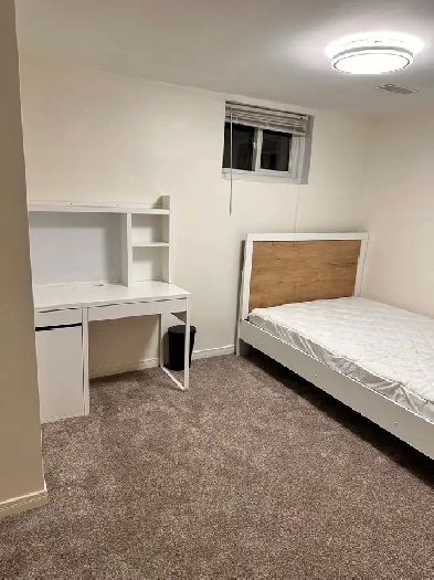 Individual rooms are available for rent.(basement)