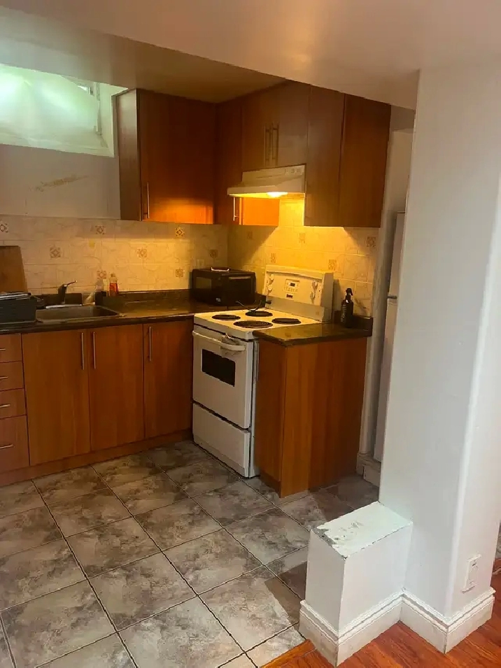 1 bedroom basement for rent Seprate entrance from Sep 1