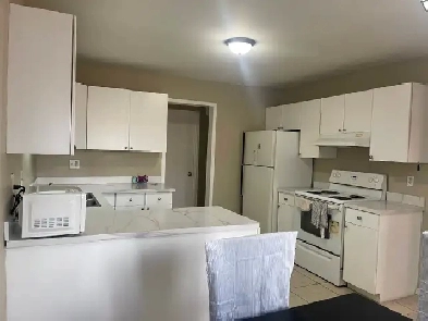 STUDENT RENTAL – 3 BEDROOM HOUSE | THOROLD | MINUTES TO BROCK