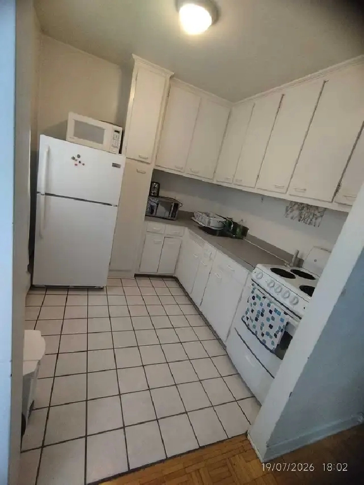 one bedroom apartment all included furnished