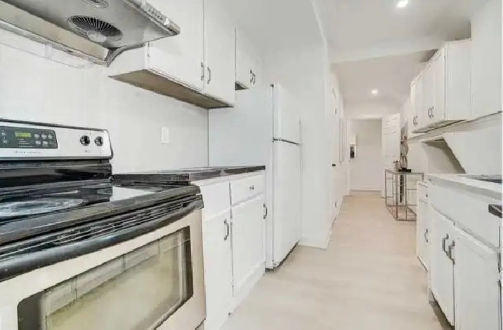 2 bedroom 1 bathroom basement for rent separate entrance