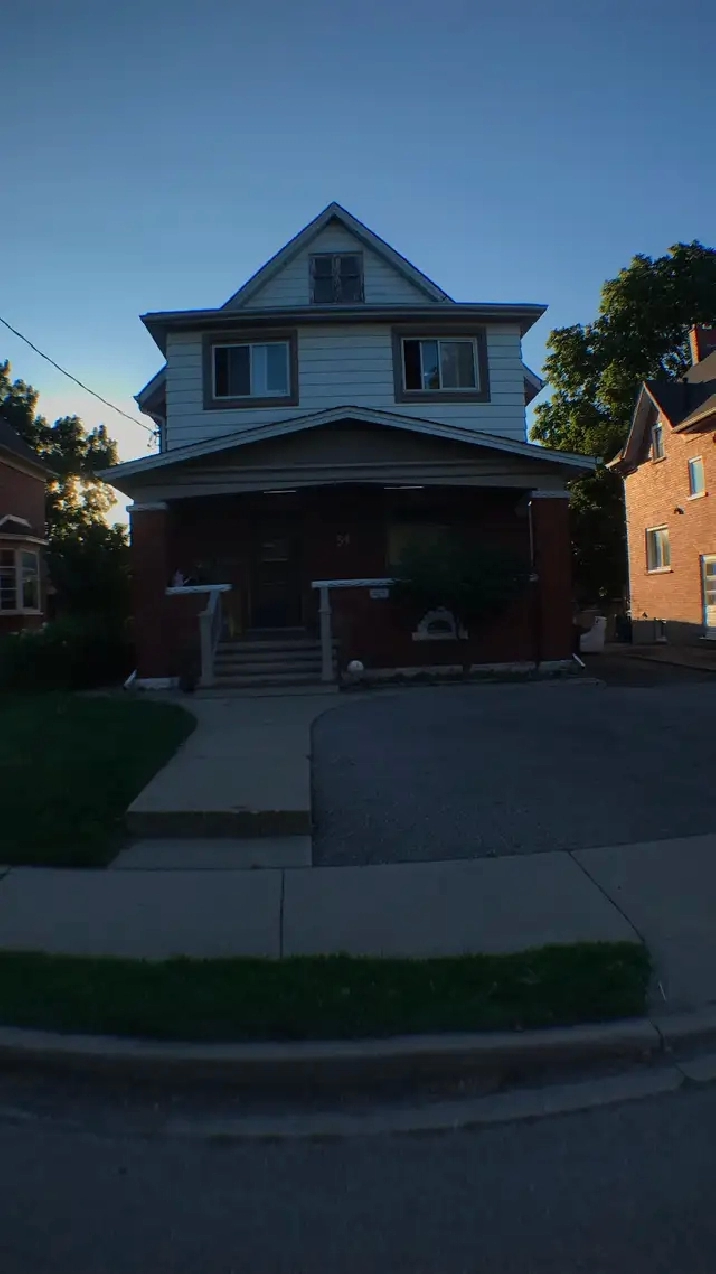 Rooms for Rent( Students Only