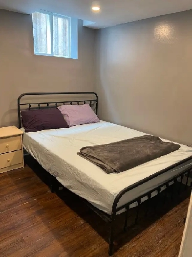 2 bedrooms legal basement Apartment  in Pickering for rent
