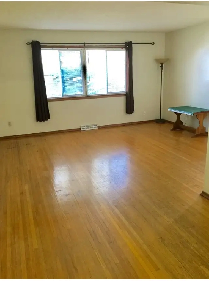 Room for rent  Suitable for couples