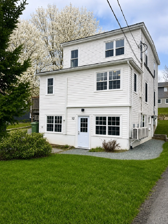 Two bed renovated flat with heat pump
