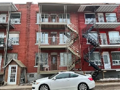 Beau 41/2 renové à louer