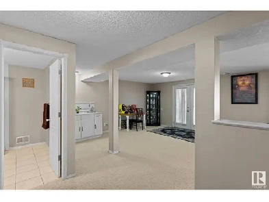 Beautiful Walkout Basement Suite – Brintnell, NE Edmonton