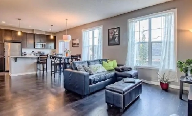 Spacious 3 bedroom & 3.5 Baths Townhouse - Fully developed bsmt