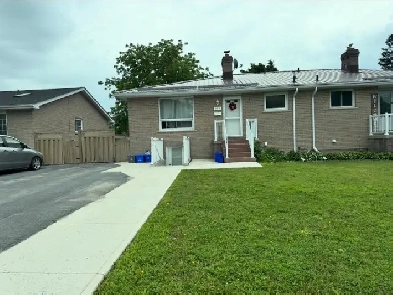 3 Bedroom, 1 Bath. Upper Unit of Duplex. $2500 all inclusive