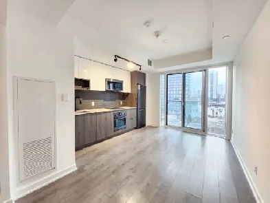 Rare 1  Den Condo with 2 Full Bathrooms at 663SF!! Don't mis...