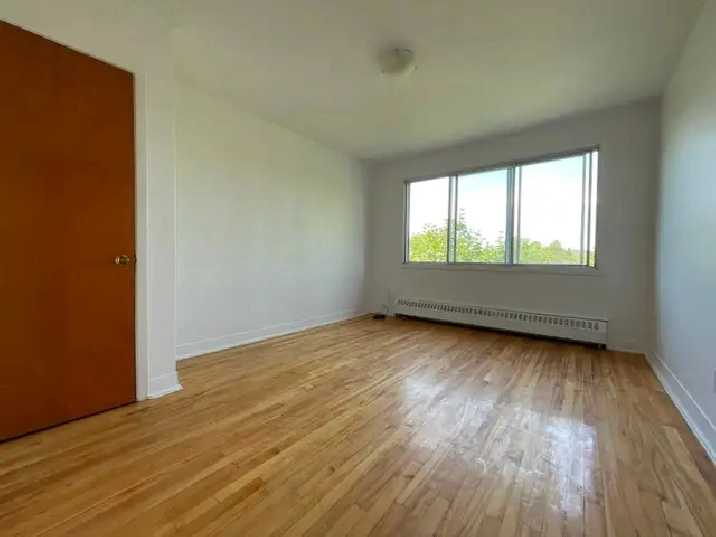 4 1/2 libre rénové tout inclus Rosemont
