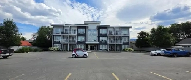 York Apartments #102