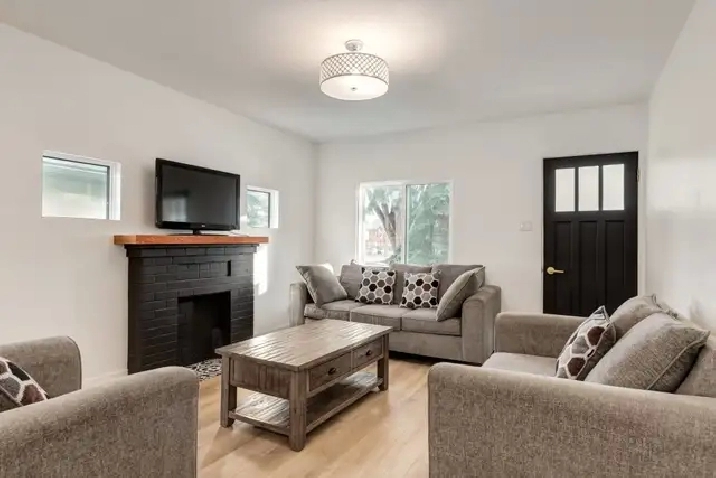 Calgary 3 Bed 1 Bath Upper Suite Mount Pleasant