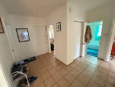 NDG Grand 5 1/2 bas de duplex tranquille, 3 ch fermées