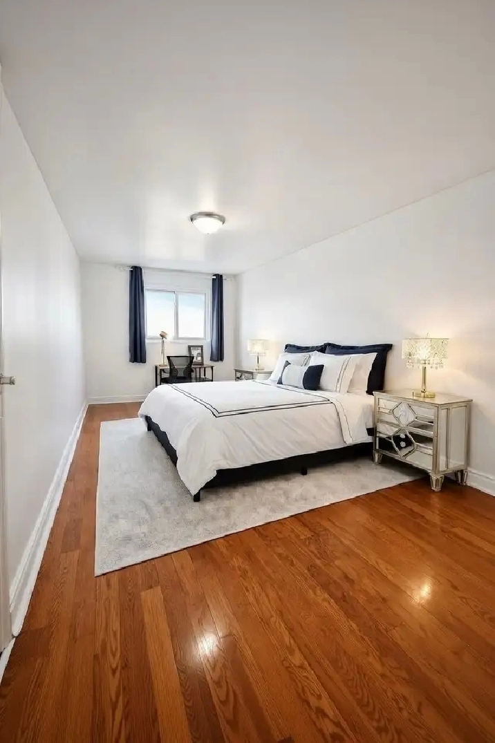 Spacious room for rent in Scarborough