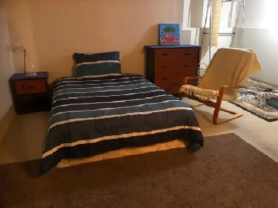 Room for rent in Sunnyside house near downtown, SAIT, ACAD, UofC