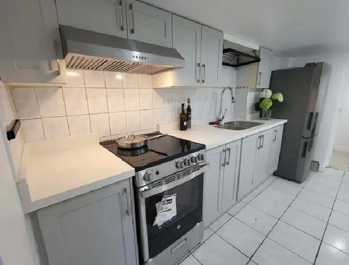 BEAUTIFUL NEWLY RENOVATED BASEMENT APARTMENT FOR RENT TORONTO