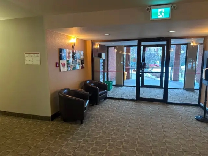 Grand 4-1/2 rénové à Louer: $1675/m, Immédiat à Longueuil