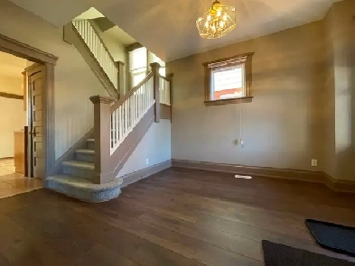 4 Bedroom House For Rent Between Downtown/University of Windsor