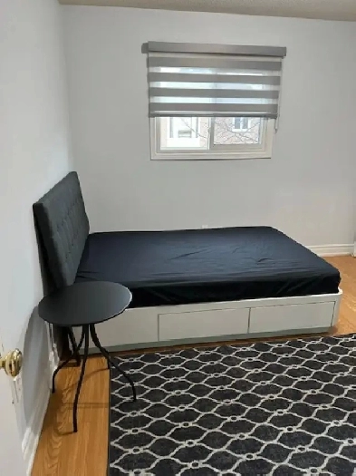 Lg Furnished 2nd floor rm - Richmond Hill - Yonge / Elgin Mills