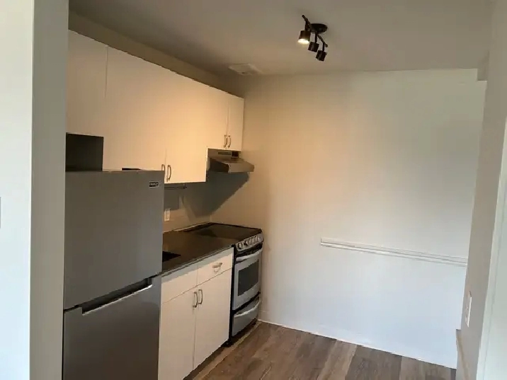 October 1st - One Bedroom Apartment Available