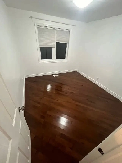 3 BEDROOM HOUSE AVAILABLE IN SCARBOROUGH. HEART OF THE CITY