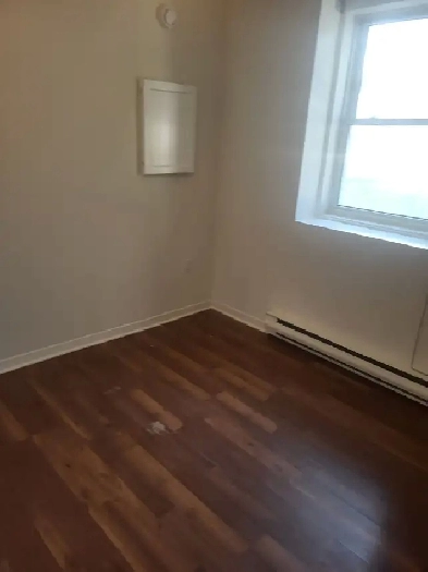 ONE BEDROOM SEPT 1ST HINTONBURG