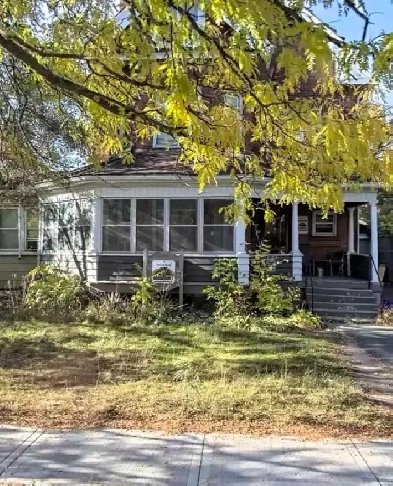 Brantford room for rent near WLU
