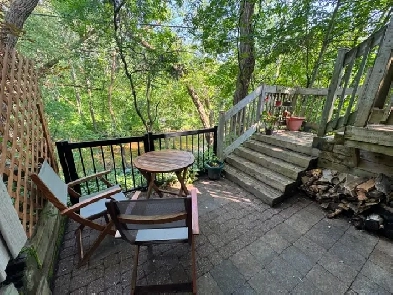 Studio neuf, meublé avec vue sur la rivière Cap-Rouge (Québec)