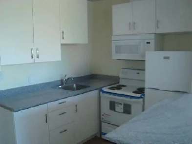 Studio suite $877. near MacEwan University Quiet, Secure