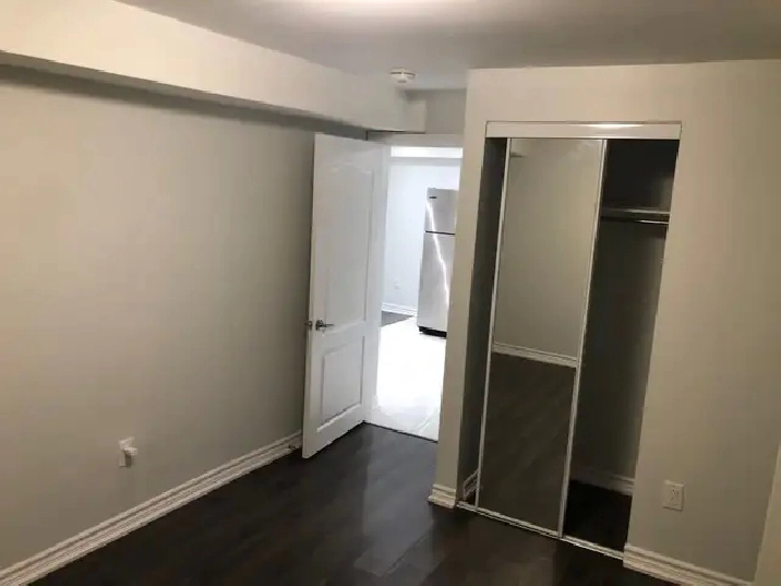 2 Bed room Basement Brampton