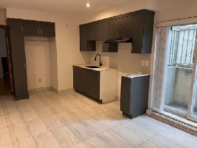Bachelor Apartment (2 1/2) a loué à St-Léonard