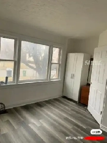 Rooms for Rent Near Yorkdale Mall — Available September 1