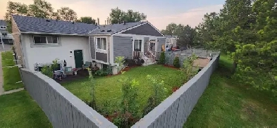 WEST EDMONTON 3 BED 2 BATH TOWNHOUSE w Huge YARD!