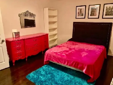 1 Student Bedroom Available for Rent
