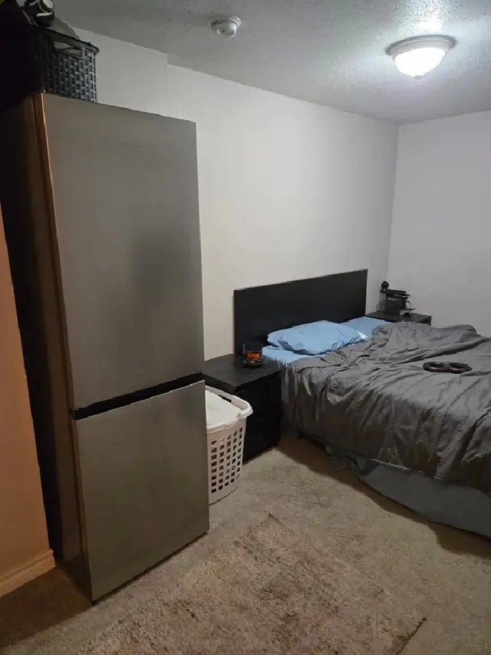 FREE RENT!  NO CREDIT CHECKS! NO EMPLOYMENT VERIFICATION!