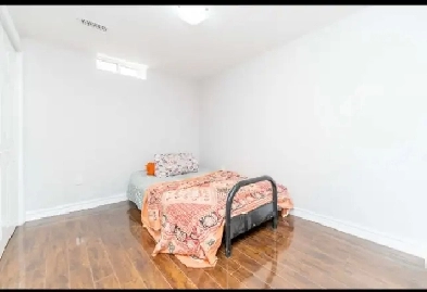 2 bedroom Basement available from 1st Sep @ Hurontario & William