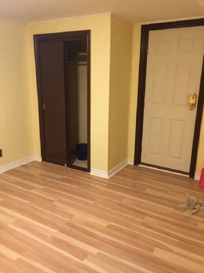 North York Basement Apartment at Yonge & Steeles.