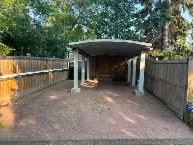 Carport Parking for Rent Near UofA Engineering - Windsor Park