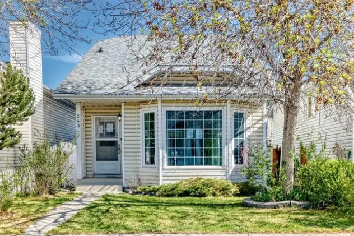 Bank-owned House 4 Sale in Erin Woods SE Calgary for $449,000