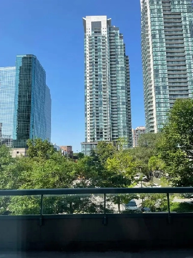 Yonge/Empress NorthYork Top School Area 2-Bedroom Condo For Rent