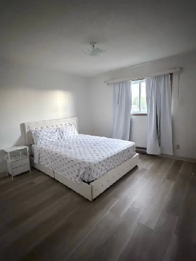 Spacious Bright 2 Bdrm