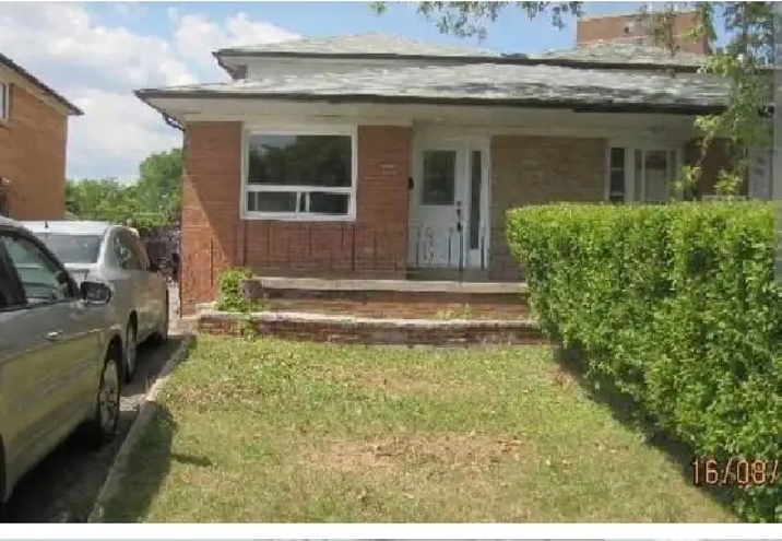 RENT IMMEDIATELY IN MALTON ( MASTER BEDROOM IN UPPERFLOOR)