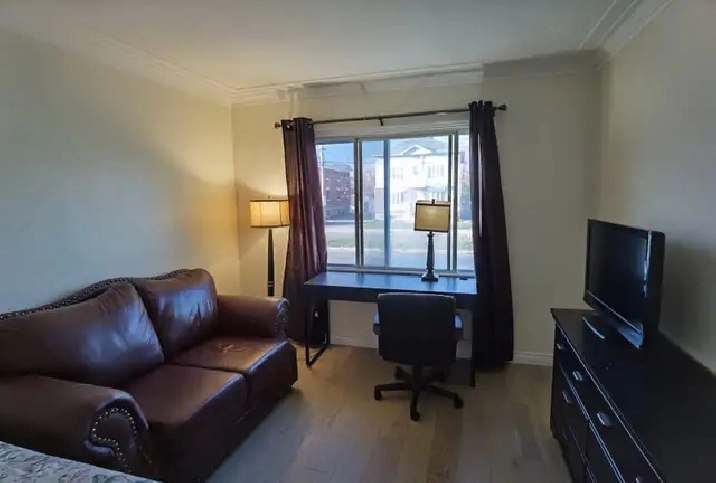 Libre en octobre: Joli chambre dans l'appartement 5,5