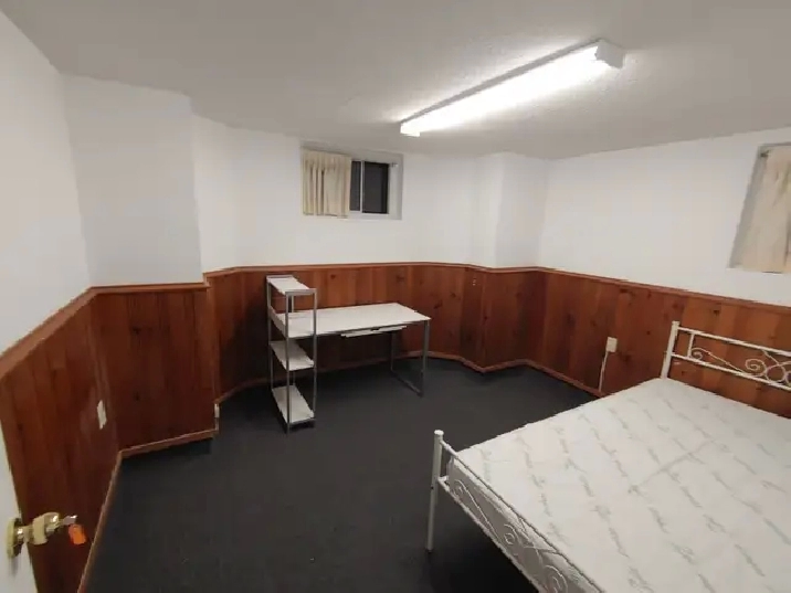 Furnished Basement Bedroom Oct 1, Ossington & Dupont