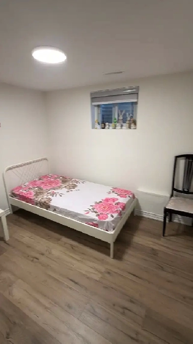 Private room for rent for single individual boy or girl.