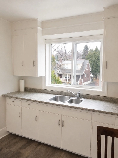 1 BDR – GREAT LOCATION! NEWLY Renovated!