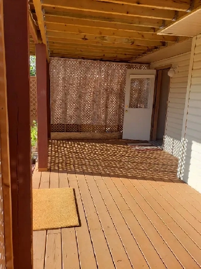1-Bedroom Basement WALKOUT - Private Entrance - In-Suite Laundry