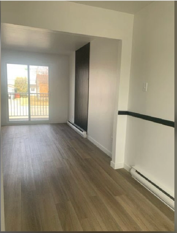 1 CH - 1 SDB - Saint-Césaire - $1,300 /mo
