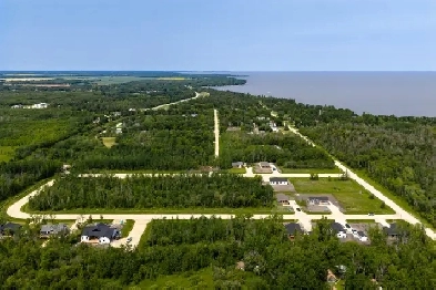 LAKE WINNIPEG BUILDING LOTS